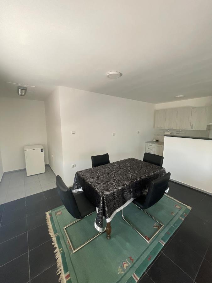 Vulsa Apartmani Кладово Экстерьер фото