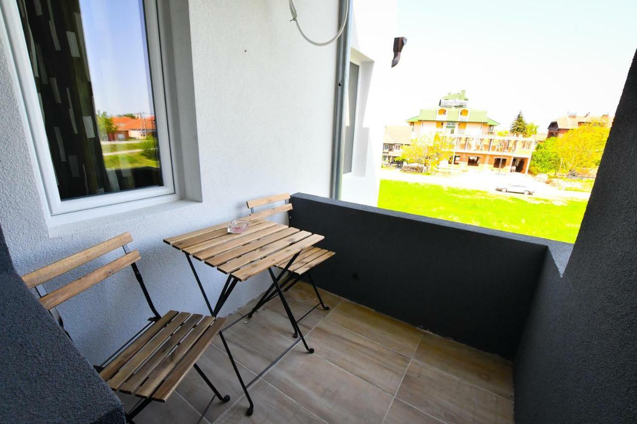 Vulsa Apartmani Кладово Экстерьер фото