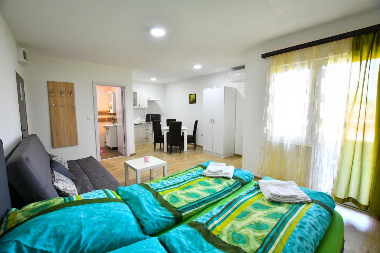 Vulsa Apartmani Кладово Экстерьер фото