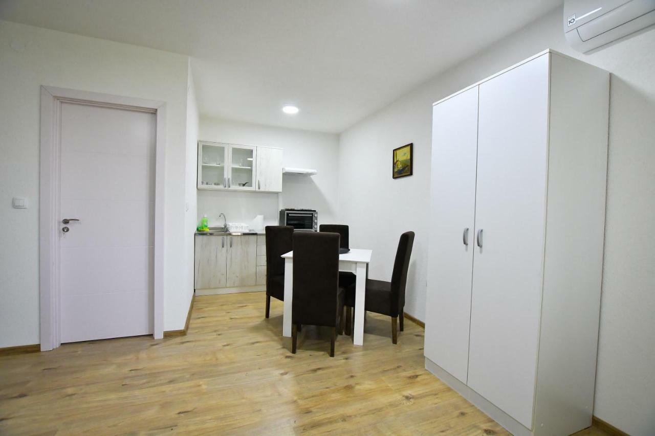 Vulsa Apartmani Кладово Экстерьер фото