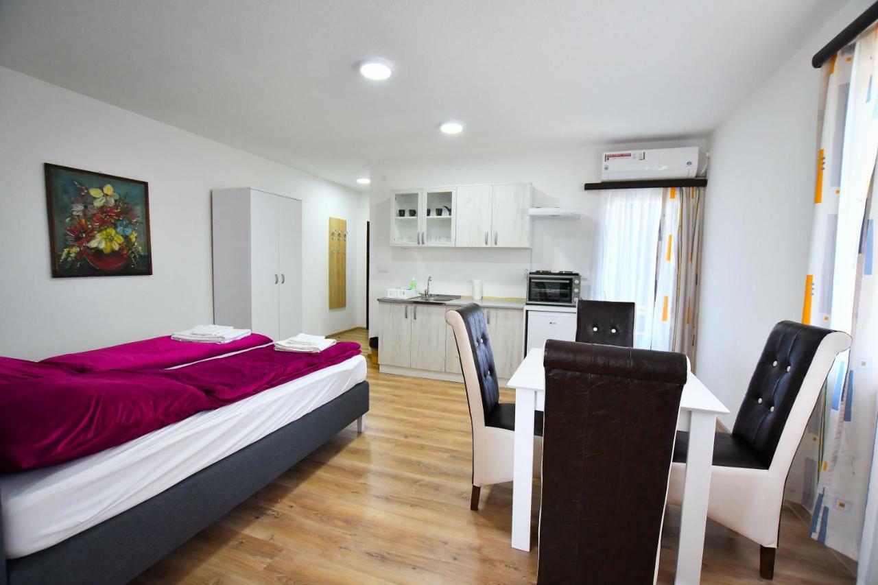 Vulsa Apartmani Кладово Экстерьер фото