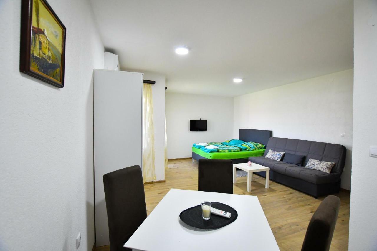 Vulsa Apartmani Кладово Экстерьер фото